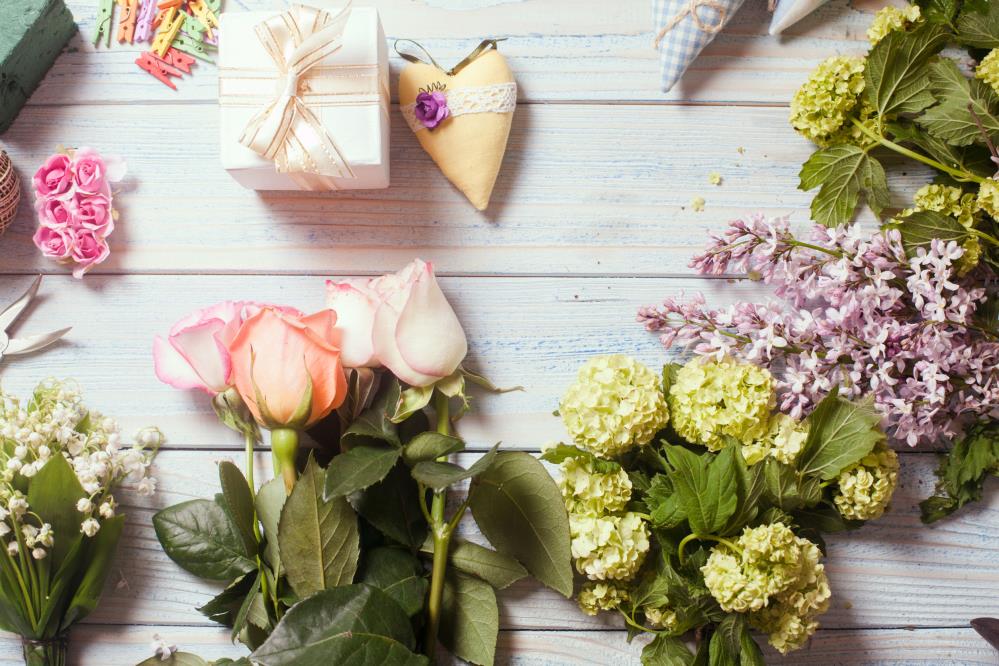 Heaven Scent Flowers & Gifts: Service Image-0 Heaven Scent Flowers & Gifts: Service Image-0